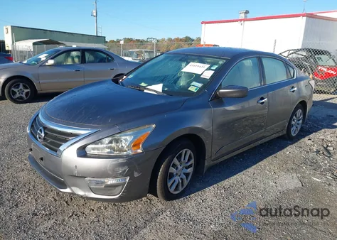 2015 Nissan Altima 2.5 S z USA, uszkodzony, nr VIN 1N4AL3AP3FN396810